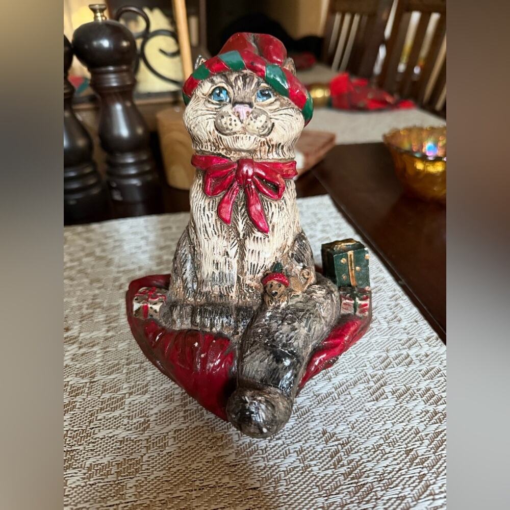 Stone Bunny Christmas Cat stocking holder 7"